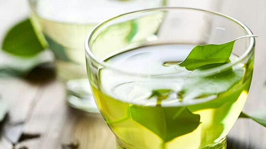 Ang green tea ay isang napaka-malusog na inumin na kinakain sa Japanese diet. 