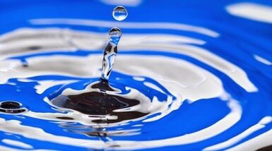 ang kakanyahan ng isang diyeta sa pag-inom para sa pagbaba ng timbang